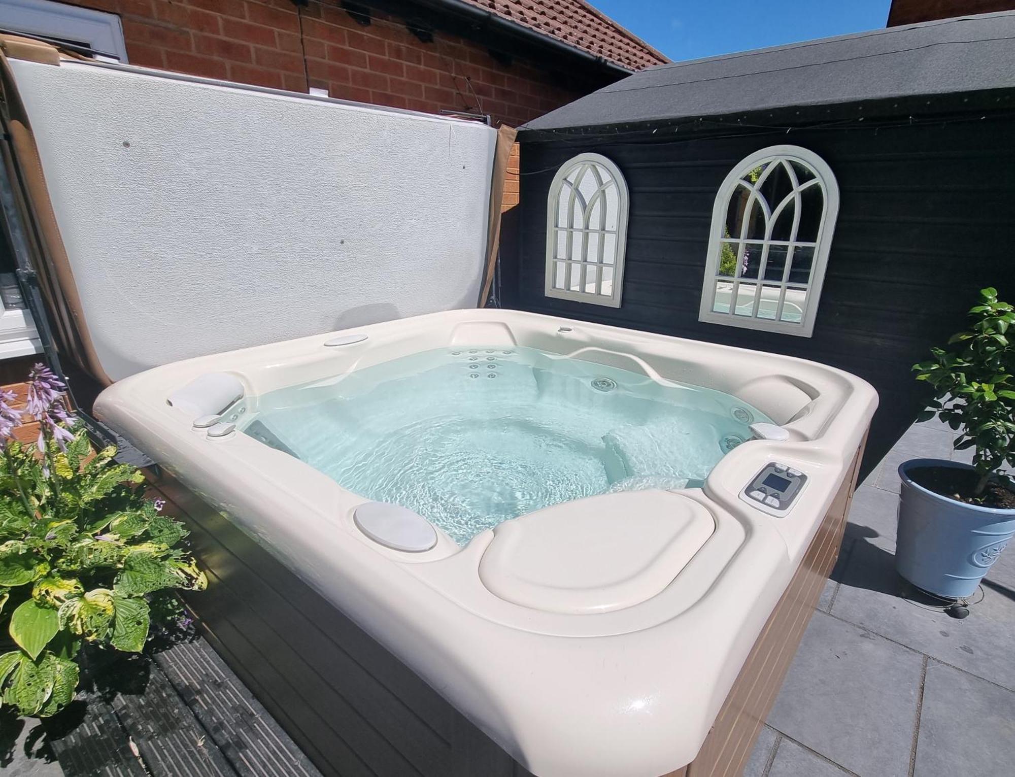 Dungarvon House B&B, Hot Tub, Garden, Summerhouse, Electric Vehicle Point , 3 Bedroom Options Weston-super-Mare Exterior foto